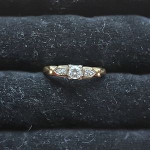 Vintage 14k gold and diamond engagement ring